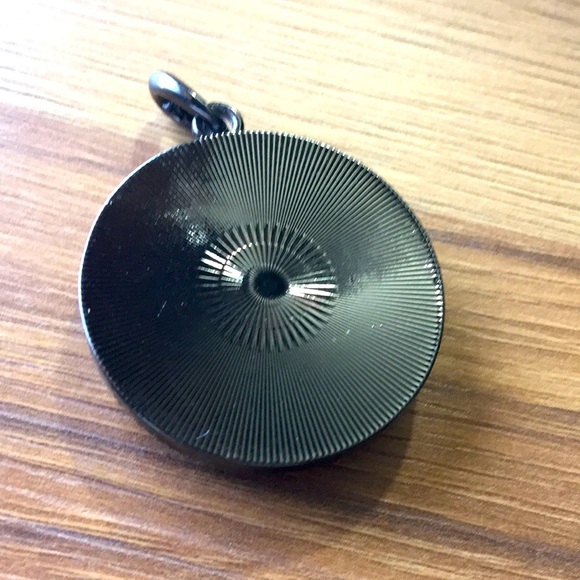 Large Faceted Mirror Pendant for Necklace or Jewelry Making,  Necklace Pendant - Picture 4 of 7